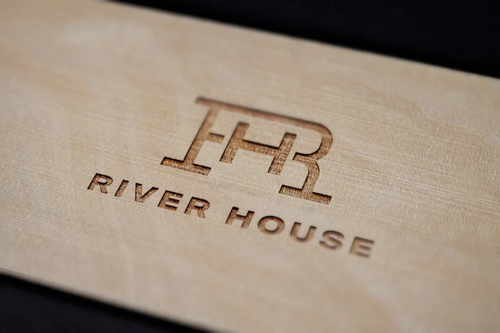 RH logo1